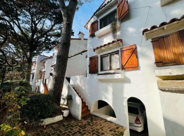 Departamento · 43m² · 2 Ambientes · 1 Cochera · Duplex en Venta a Dos Cuadras de La Playa