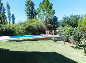 Casa · 216m² · 3 Dormitorios · Oportunidad Casa 3 Dorm y Pile en Barrio Cerrado La Estanzuela