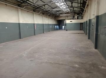 Local comercial · 550m² · Galpón en Alquiler