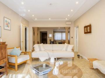 Casa de 10 ambientes, Ciudad de Mendoza · Casa en Venta con 360 m² y 5 Dorm. en Ciudad de Mendoza