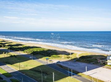 Foto1 · Hermoso Departamento en Venta de 3 Dorm.. Torre Tiburon. Playa Brava.