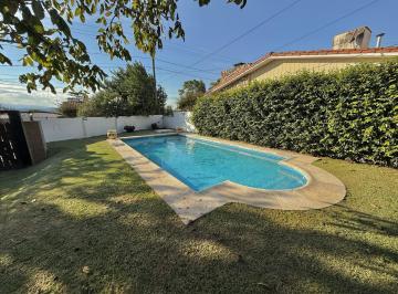 PH · 134m² · 5 Ambientes · 1 Cochera · PH en Venta con 3 Dorm. - 2 Baños - 654 m² Terreno Independiente