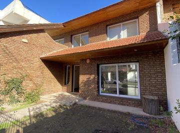 Casa · 290m² · 7 Ambientes · 1 Cochera · Venta Casa 3 Dorm. - Yrigoyen Al 844 - Centro Este - Neuquén Capital