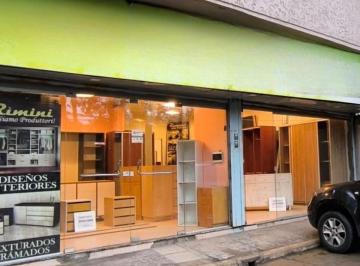 Local comercial · 64m² · 1 Ambiente · 4 Cocheras · Local en Lomas Oeste