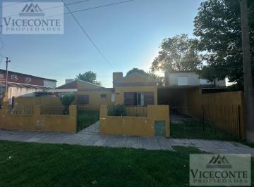 Casa de 4 ambientes, Chascomús · Casa 124 m², Calle Carlos Gardel Nro. 981, Chascomús, Provincia de Buenos Aires.