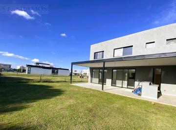 Casa · 199m² · 6 Ambientes · Barrio Ceibos, Puertos del Laog * 3 Dorm. * Escritorio * Galeria
