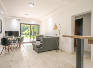Casa · 114m² · 4 Ambientes · 1 Cochera · Casa de 3 Dorm. con Pileta en Roldán