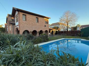 Casa · 274m² · 4 Ambientes · 2 Cocheras · Casa en Venta en El Country San Miguel de Ghiso
