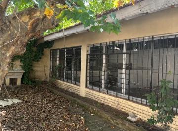 Oficina comercial · 100m² · 4 Ambientes · Oficinas en Alquiler en El Centro de Burzaco - R. Rojas 937