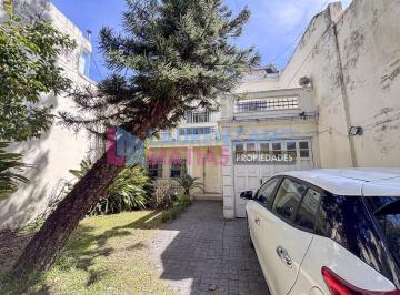 Terreno · 238m² · 5 Ambientes · 2 Cocheras · Venta Lote de 8,66 X 42,60 en Agronomia