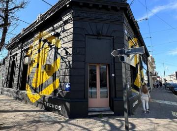 Local comercial · 300m² · 7 Ambientes · 1 Cochera · Local Centrico