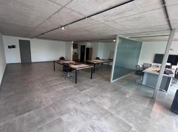 Oficina comercial · 120m² · 1 Ambiente · 1 Cochera · Oficina en Barrio Parque Leloir