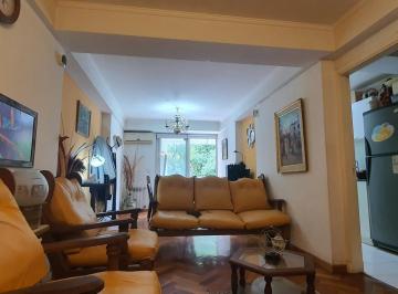 Departamento · 75m² · 3 Ambientes · 1 Cochera · Se Alquila Depto 2 Dorm en Centro Cba Amenities Pileta!