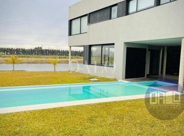 Casa · 204m² · 5 Ambientes · 2 Cocheras · Casa en Alquiler en San Francisco, Villanueva, Tigre
