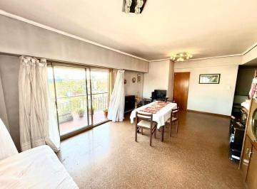 Departamento · 96m² · 4 Ambientes · 1 Cochera · "¡Venta! 3 Dorm, Cochera y Vista en La Boca"