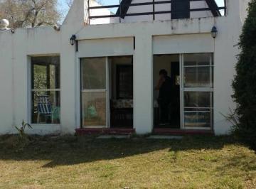 Casa · 140m² · 3 Ambientes · Casa en Venta en Playas de Oro, Carlos Paz. Apta Credito