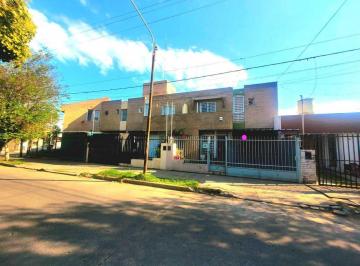 Casa · 105m² · 5 Ambientes · 1 Cochera · Venta Duplex en Calle Domingo Funes 1600 - Apta Credito