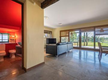 Casa · 220m² · 5 Ambientes · 2 Cocheras · Casa en Venta 4 Dorm. Barrio Cerrado Puerto Roldán