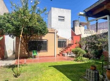Casa · 90m² · 4 Ambientes · Casa 4 Ambientes Jardin Patio Terraza