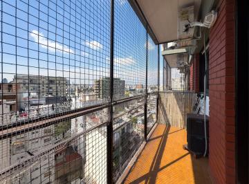 Departamento · 68m² · 4 Ambientes · 1 Cochera · Departamento en Almagro