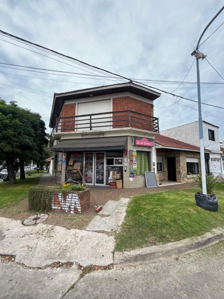 Casa 3 amb, 235m² con garage y quincho — Ideal inversión