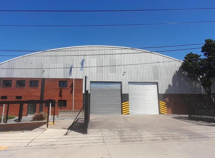 Depósito · 2500m²