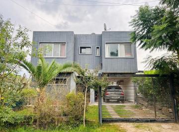 Casa · 70m² · 4 Ambientes · 1 Cochera · Casa en Venta 3 Dorm. Calle 14 Bis E / 665 y 666 Sicardi