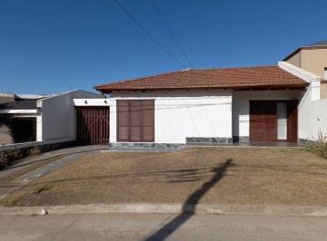 Casa , Río Ceballos · Barrio Ñu Pora Sobre Asfalto