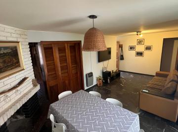 Casa de 3 ambientes, Ciudad de Mendoza · Casa Excelente Ubicación