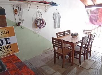 Casa de 2 ambientes, Mar del Tuyú · Calle 61 E/ 1 y 2 Mar del Tuyú chalet 3 Amb Gas Natural Frente Vende Sara Zapata