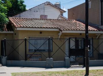 Casa · 90m² · 3 Ambientes · 1 Cochera · Oportunidad Casa en Venta, Jose Mármol.