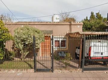 Local comercial · 90m² · 3 Ambientes · 1 Cochera · Casa en Venta