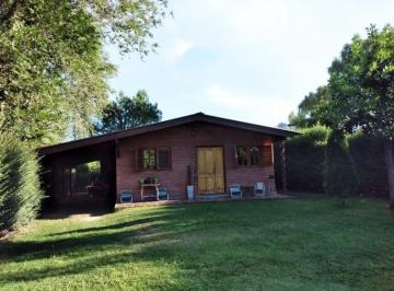Casa de 4 ambientes, Los Reartes · Casa Tipo Chalet a Solo 200 m del Río