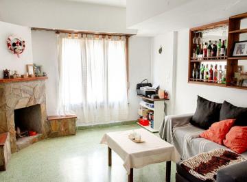 Casa · 224m² · 5 Ambientes · 1 Cochera · Casa 3 Dorm. C/local en Venta Ringuelet