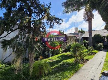 Casa · 100m² · 3 Ambientes · 1 Cochera · Venta Muy Buena Casa 3 Ambientes con Cochera y Jardín
