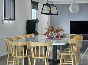Departamento · 220m² · 4 Ambientes · 2 Cocheras · Departamento en Venta Bernal
