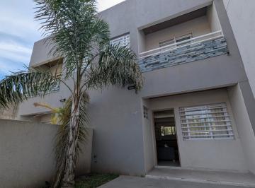 PH · 77m² · 4 Ambientes · 1 Cochera · Dúplex en Venta | B° Sarmiento, Luján | Apto Crédito | 2 Dor | Radiadores