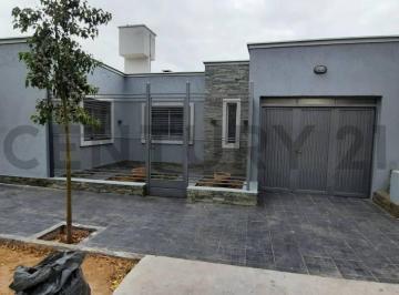 Casa · 135m² · 4 Ambientes · Venta de Casa en Guaymallen