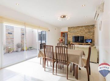 Casa · 125m² · 5 Ambientes · 3 Cocheras · Casas de 3 Dorm. en Venta, Gorina, La Plata
