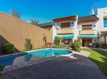 Casa · 281m² · 6 Ambientes · 2 Cocheras · Casa en Venta Ramos Mejia 6 Ambientes