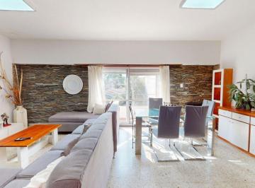 PH · 150m² · 3 Ambientes · Venta PH 3 Amb con Quincho Parrilla Quilmes Oeste