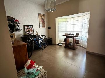 Casa · 120m² · 4 Ambientes · 1 Cochera · Alquiler Casa Moreno, Arellano 225