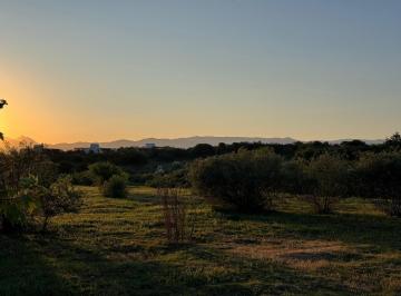 Terreno · 1736m² · Venta Lote - Estancia El Terron - Fondo Golf Hoyo 17 y 18 - N° 475 - 1.736 m²