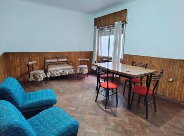 Departamento de 5 ambientes, Rosario · ¡Oportunidad Real de Inversión! Semipiso Apto Crédito en Zona Estratégica