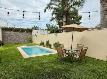 Casa · 180m² · 5 Ambientes · Venta - Mas Que un Dúplex Es Una Casa - 4 Dorm. - Pile