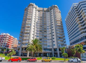 Departamento · 53m² · 2 Ambientes · 1 Cochera · Venta. 2 Ambientes Frente Al Mar. Playa Grande