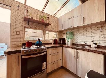 PH · 76m² · 3 Ambientes · 1 Cochera · Venta de Duplex en Versalles 3/4 Ambientes Es Tres Plantas con Garage y Patio. Impecable