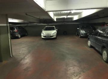 Garage , Recoleta · Cochera Fija en Recoleta