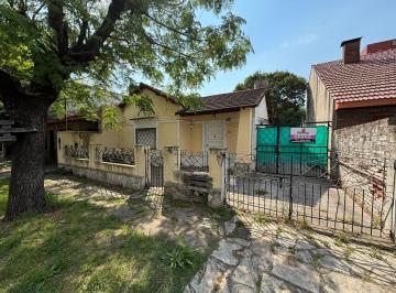 Casa de 3 ambientes, Lomas de Zamora · Casa con 244 m² en Venta en Lomas de Zamora