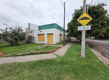 Casa · 270m² · 5 Ambientes · 2 Cocheras · Casa + Dos Locales Comerciales